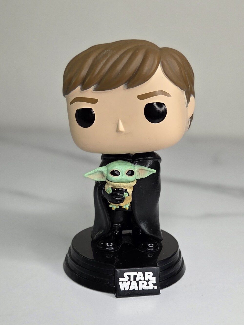 Funko Pop! Star Wars: The Mandalorian Luke Skywalker w/ Grogu #482 - Bobble Head